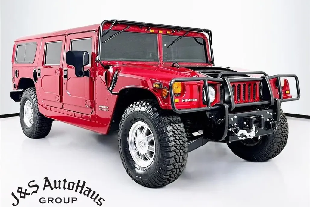2001 Hummer H1 1 1/4 ton photo 1
