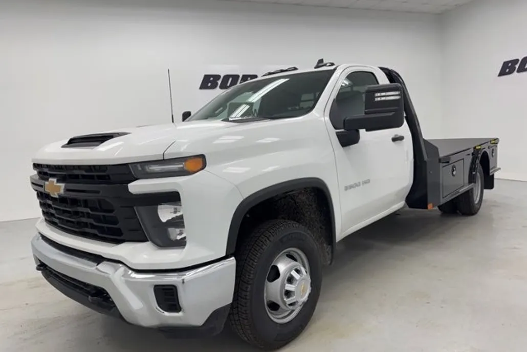 2025 Chevrolet Silverado 3500HD Work Truck photo 1