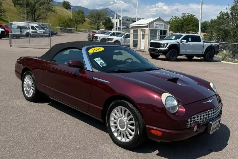2005 Ford Thunderbird Base photo 1
