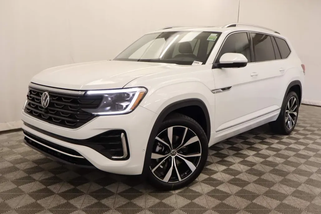 2026 Volkswagen Atlas SEL Premium R-Line photo 1