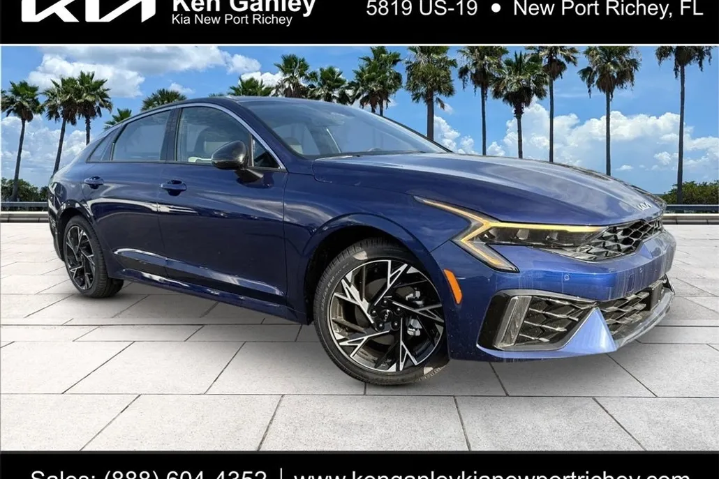 2025 Kia K5 GT-Line photo 1