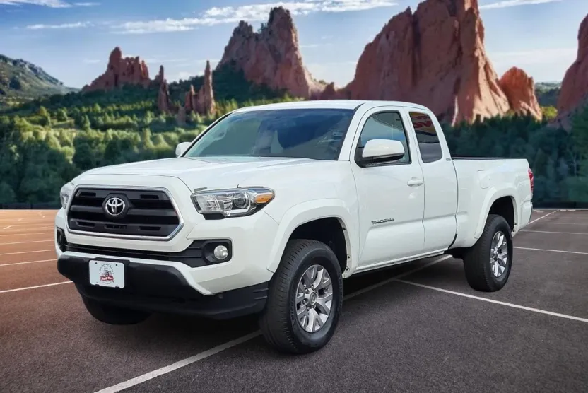 2016 Toyota Tacoma SR5 V6 photo 1