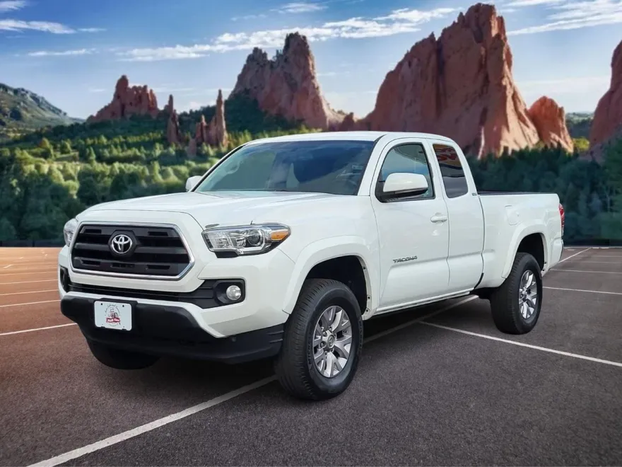 2016 Toyota Tacoma SR5 V6 photo 1