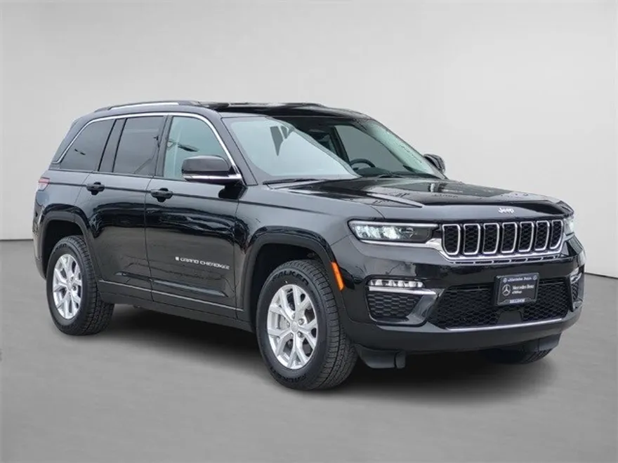 2023 Jeep Grand Cherokee Limited photo 1