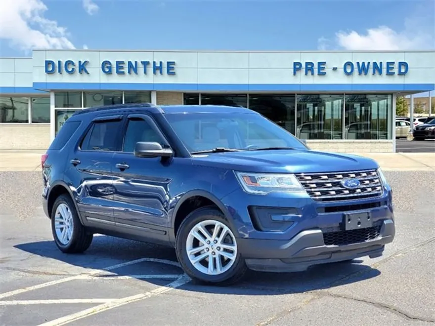 2016 Ford Explorer Base photo 1