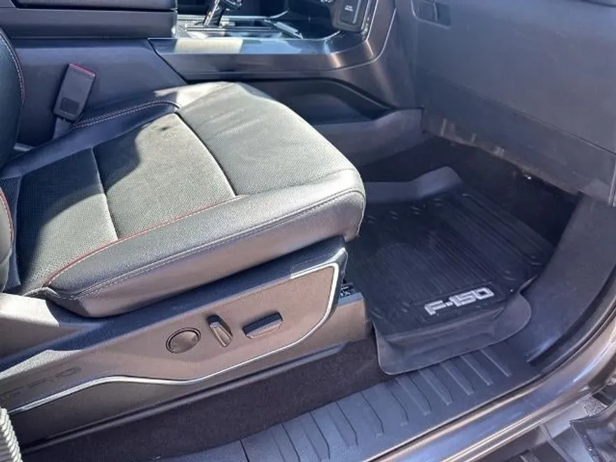 2022 Ford F-150 Lariat photo 1