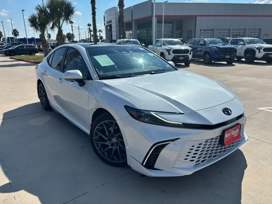 2025 Toyota Camry XSE photo 1