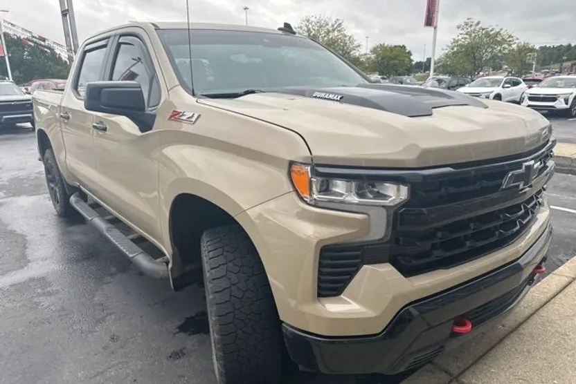 2022 Chevrolet Silverado 1500 LT Trail Boss photo 1