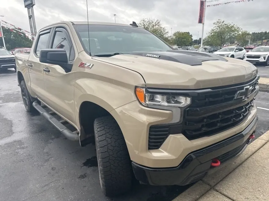 2022 Chevrolet Silverado 1500 LT Trail Boss photo 1