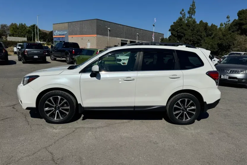 2017 Subaru Forester 2.0XT Premium photo 1