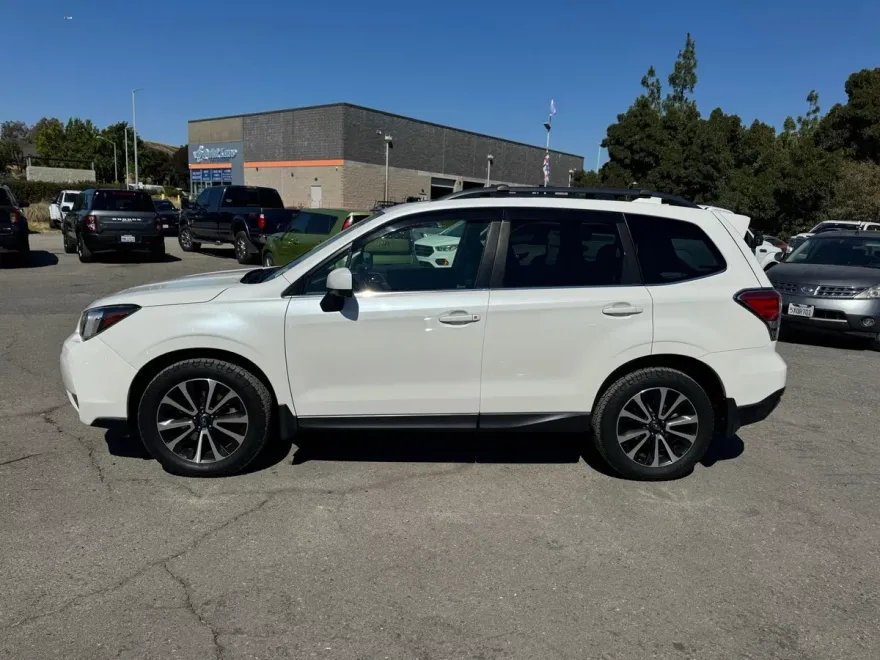 2017 Subaru Forester 2.0XT Premium photo 1
