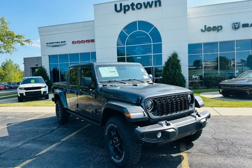 2025 Jeep Gladiator Willys photo 1