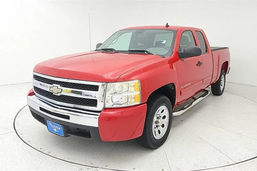 2010 Chevrolet Silverado 1500 LS photo 1