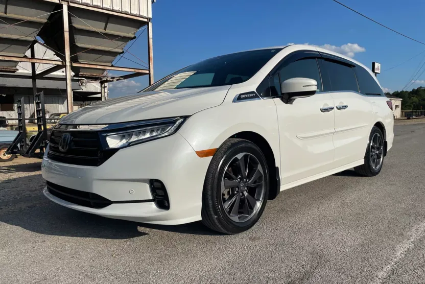 2023 Honda Odyssey Elite photo 1