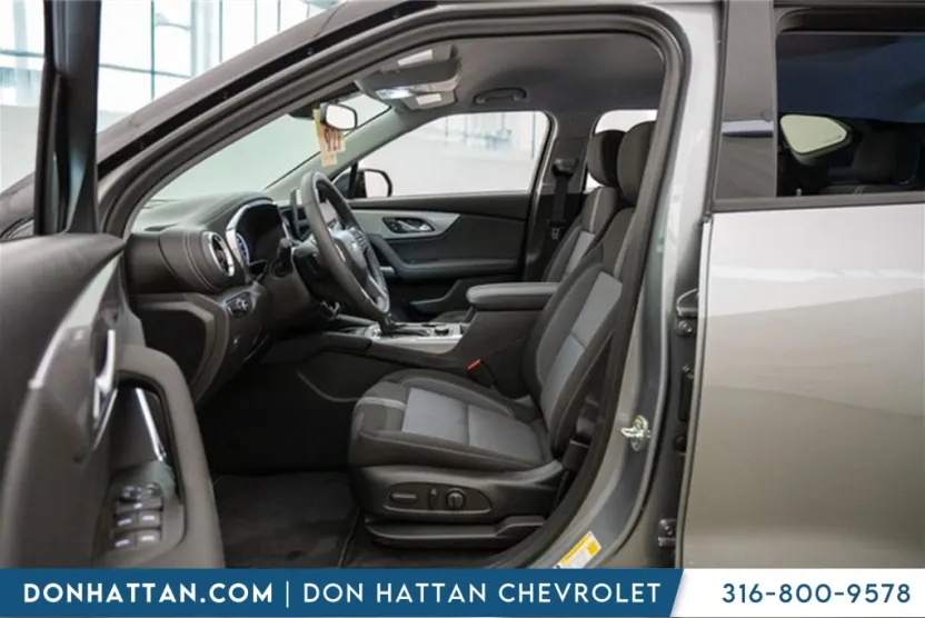2025 Chevrolet Blazer 2LT photo 1