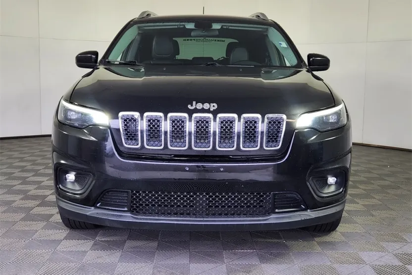 2019 Jeep Cherokee Latitude photo 1