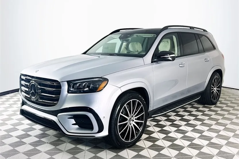 2026 Mercedes Benz GLS 450 4MATIC photo 1