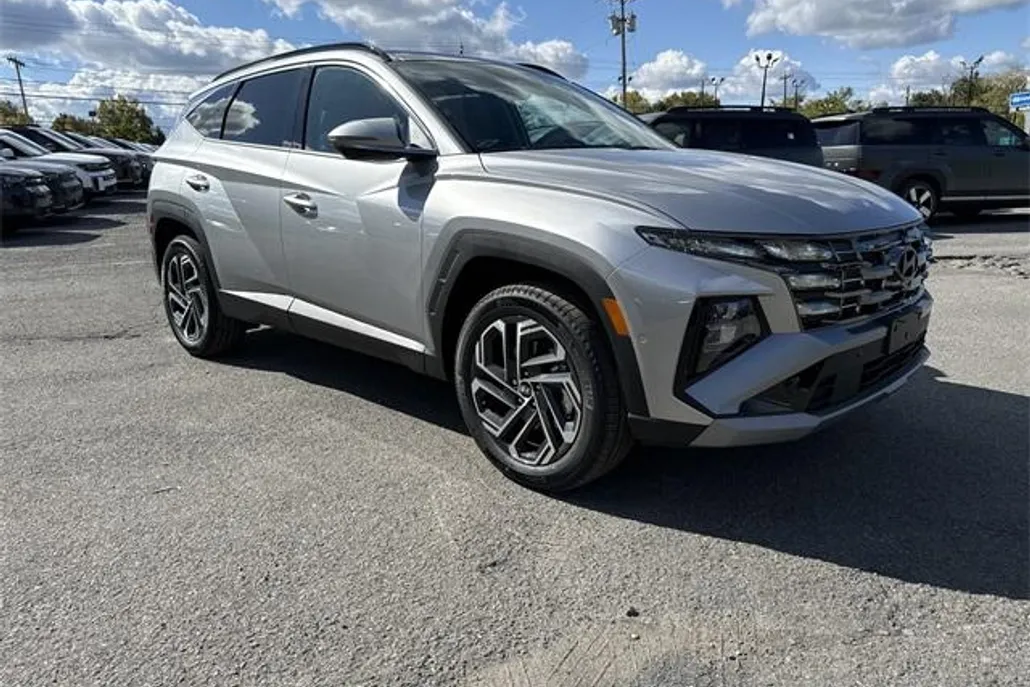 2025 Hyundai Tucson Limited photo 1