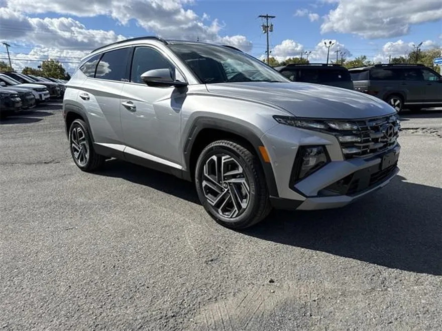 2025 Hyundai Tucson Limited photo 1