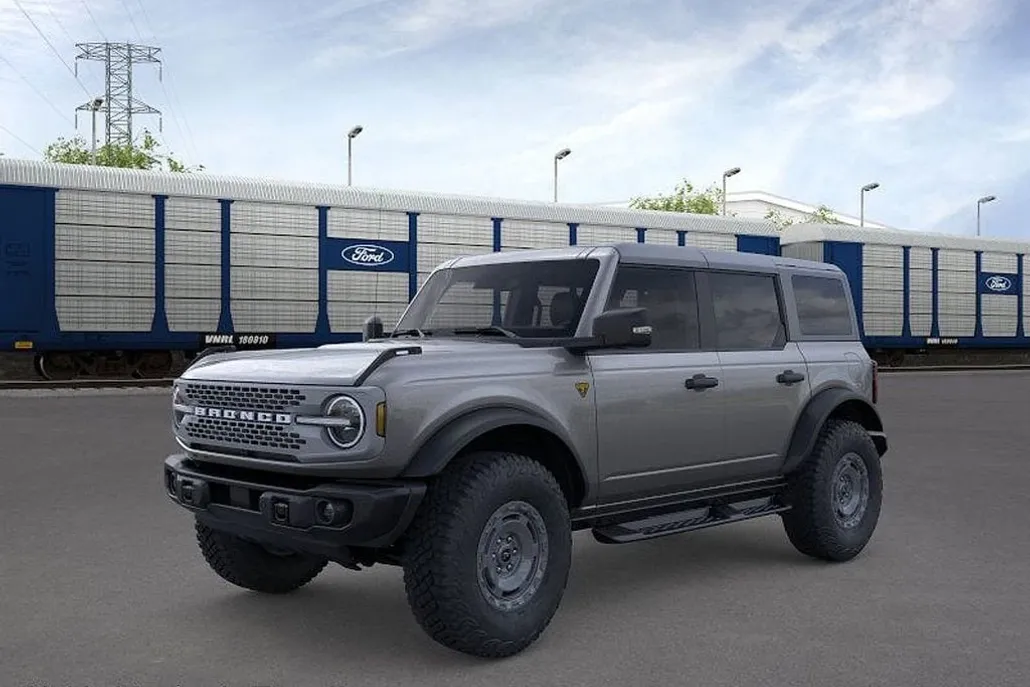 2025 Ford Bronco Badlands photo 1