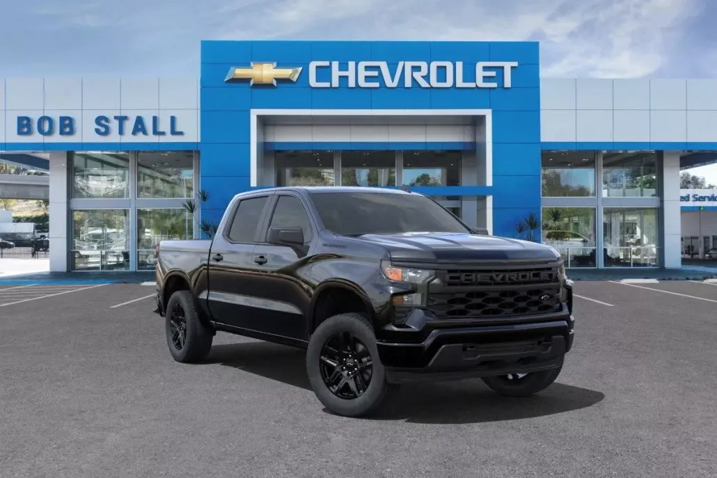 2025 Chevrolet Silverado 1500 Custom photo 1