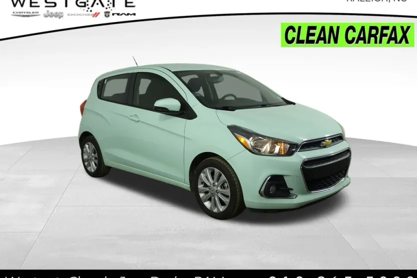 2017 Chevrolet Spark 1LT LT photo 1