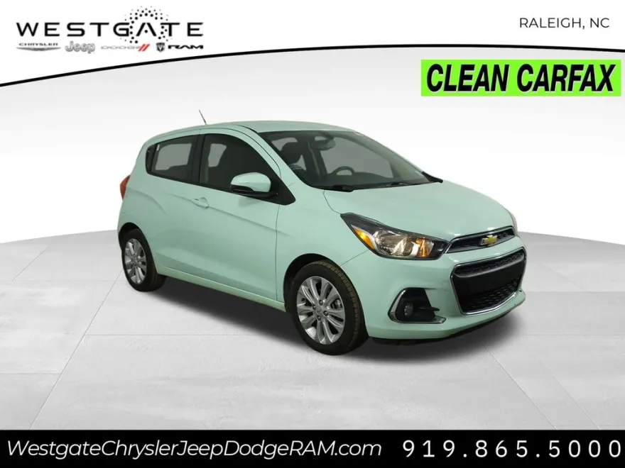 2017 Chevrolet Spark 1LT LT photo 1
