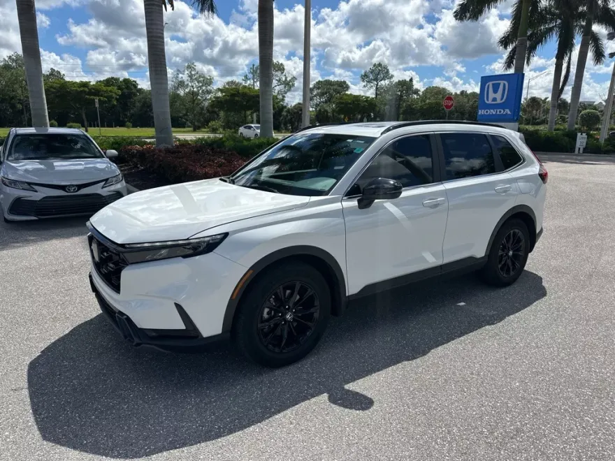 2023 Honda CR-V Hybrid Sport photo 1