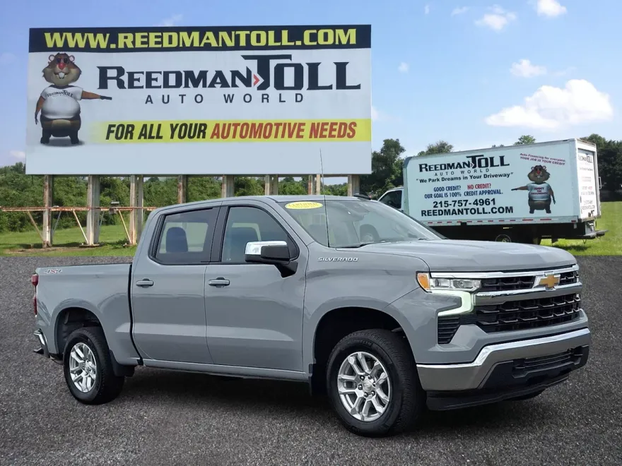 2024 Chevrolet Silverado 1500 LT photo 1