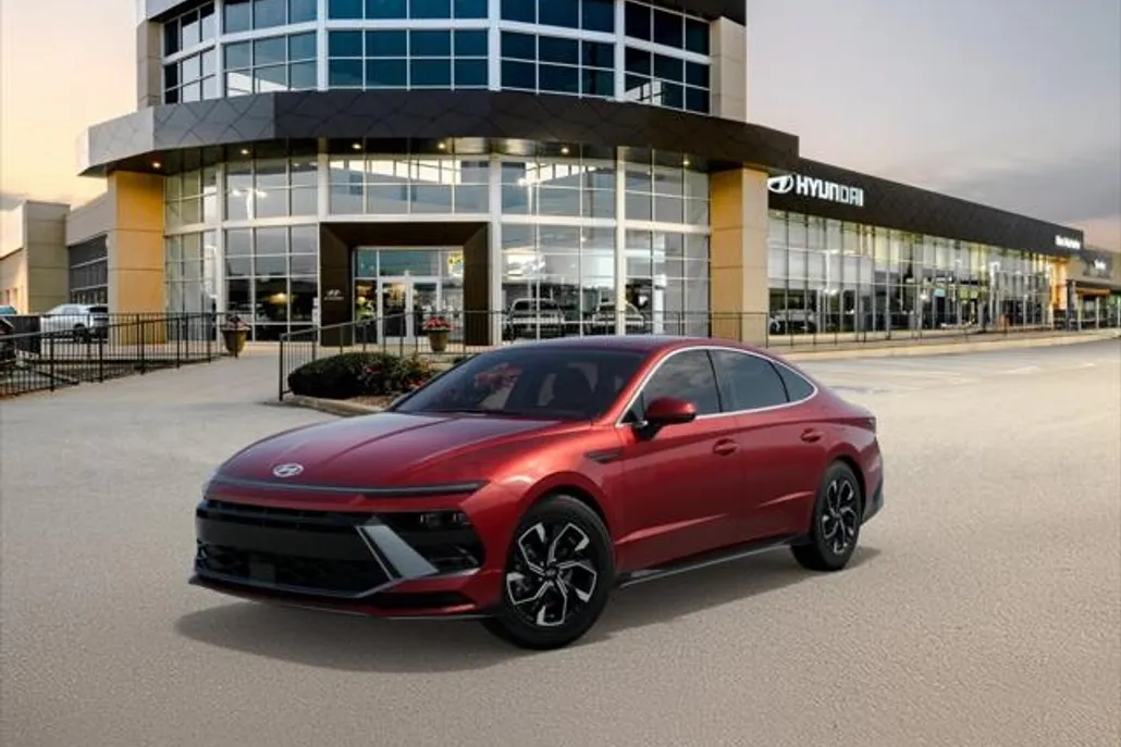 2025 Hyundai Sonata SEL photo 1
