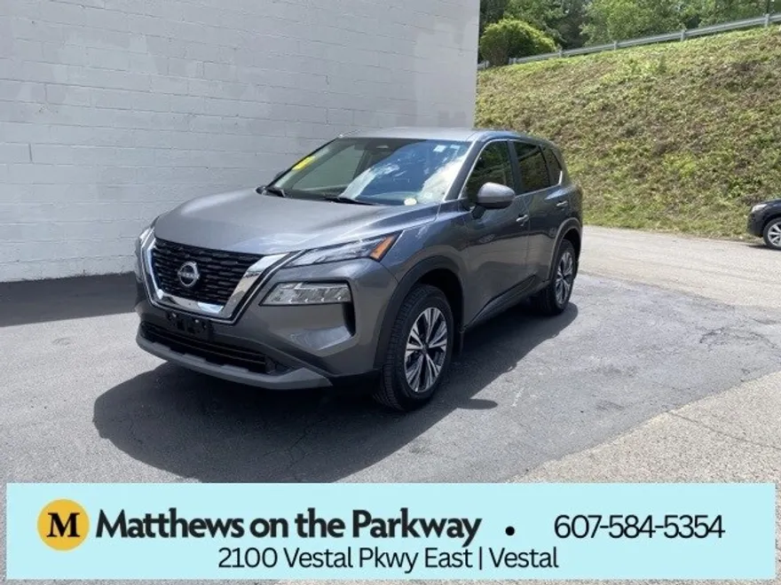 2022 Nissan Rogue SV photo 1
