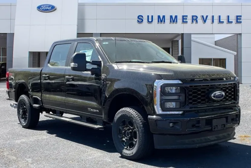 2025 Ford F-250 photo 1