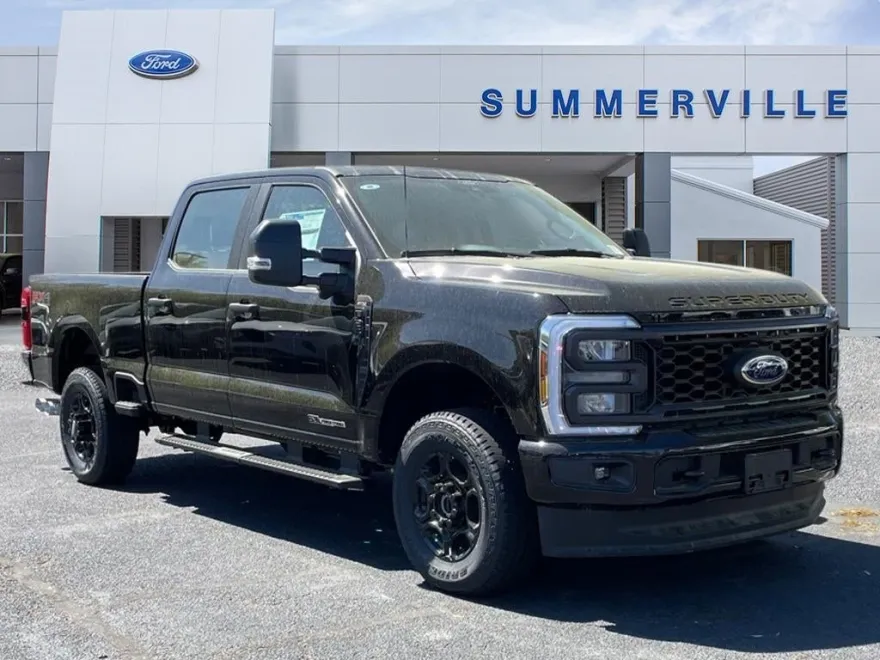 2025 Ford F-250 photo 1