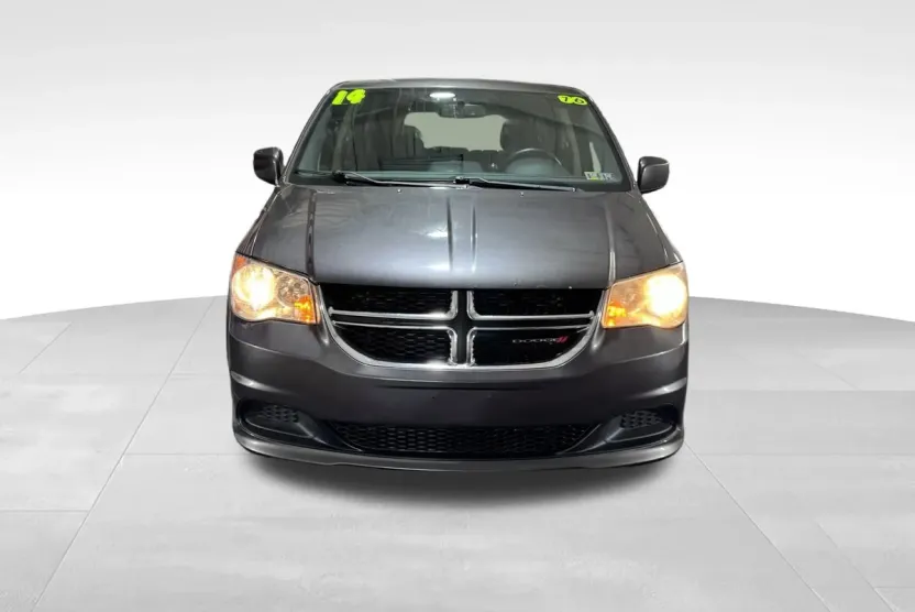 2014 Dodge Grand Caravan SE photo 1
