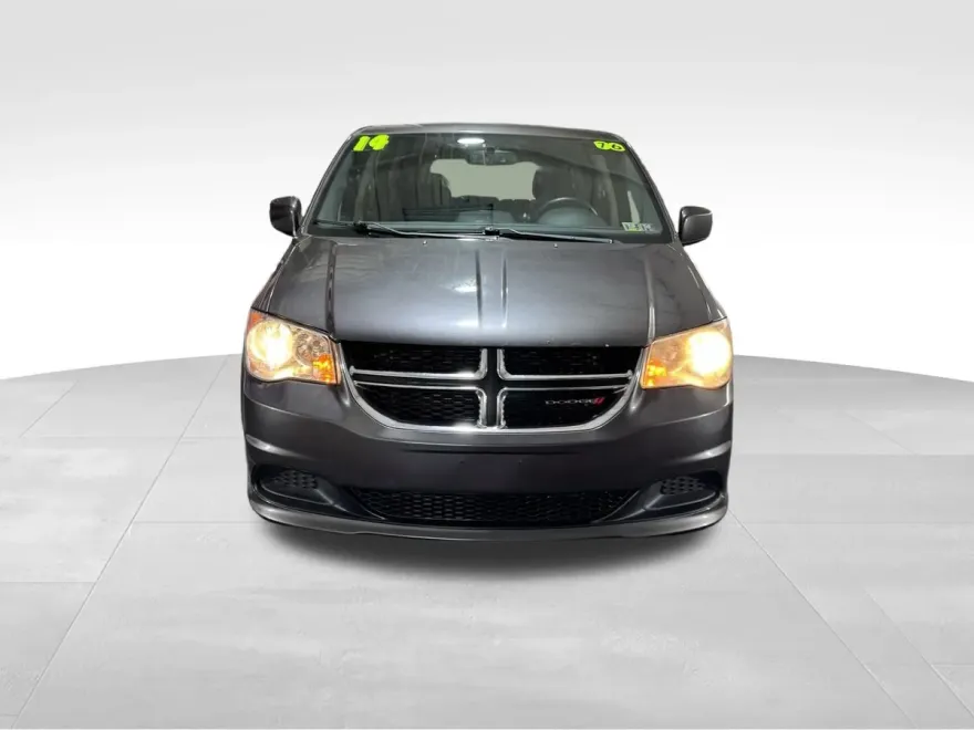 2014 Dodge Grand Caravan SE photo 1