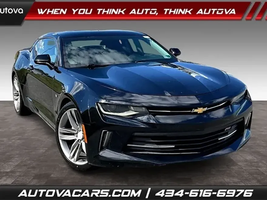 2018 Chevrolet Camaro 1LT photo 1