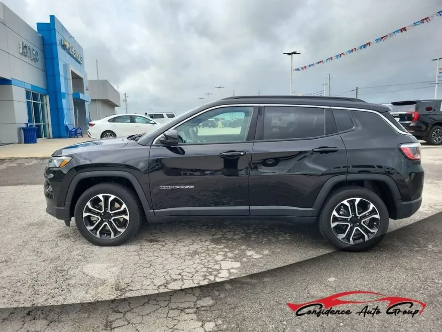 2024 Jeep Compass Limited photo 1