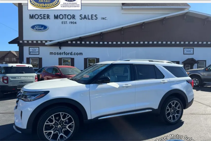 2025 Ford Explorer Platinum photo 1