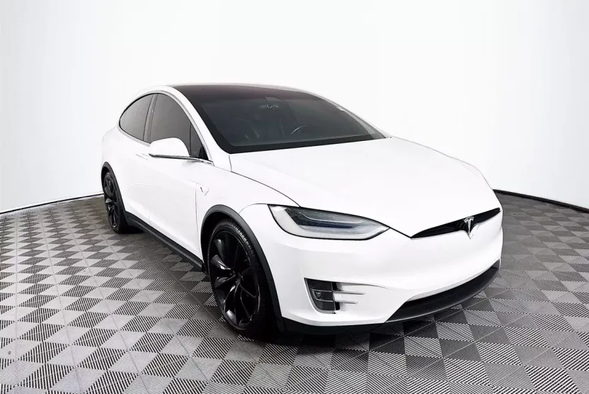 2020 Tesla Model X Long Range photo 1