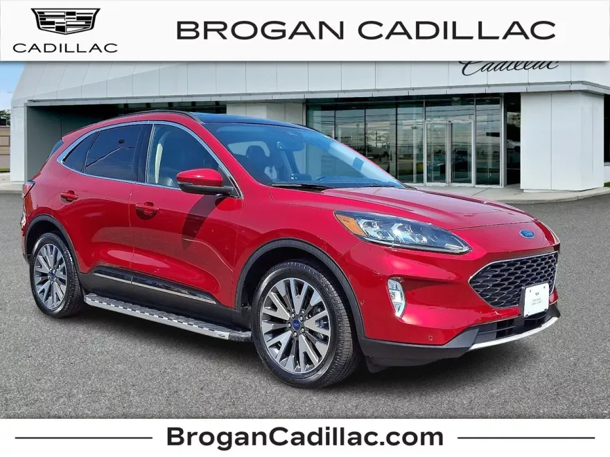 2020 Ford Escape Titanium photo 1