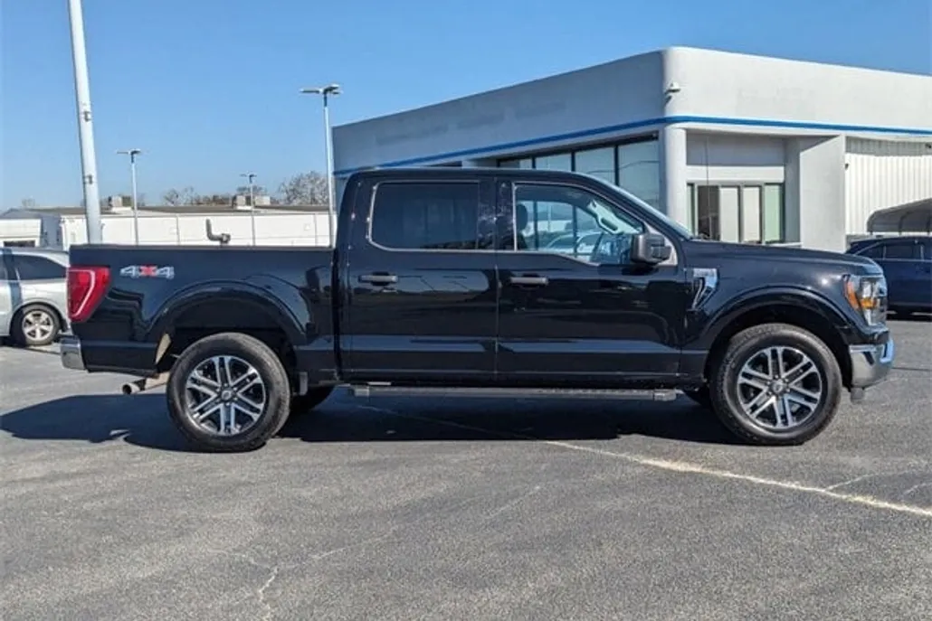2023 Ford F-150 XL photo 1