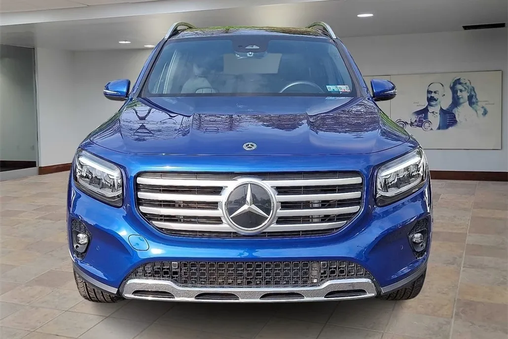 2024 Mercedes Benz GLB 250 photo 1