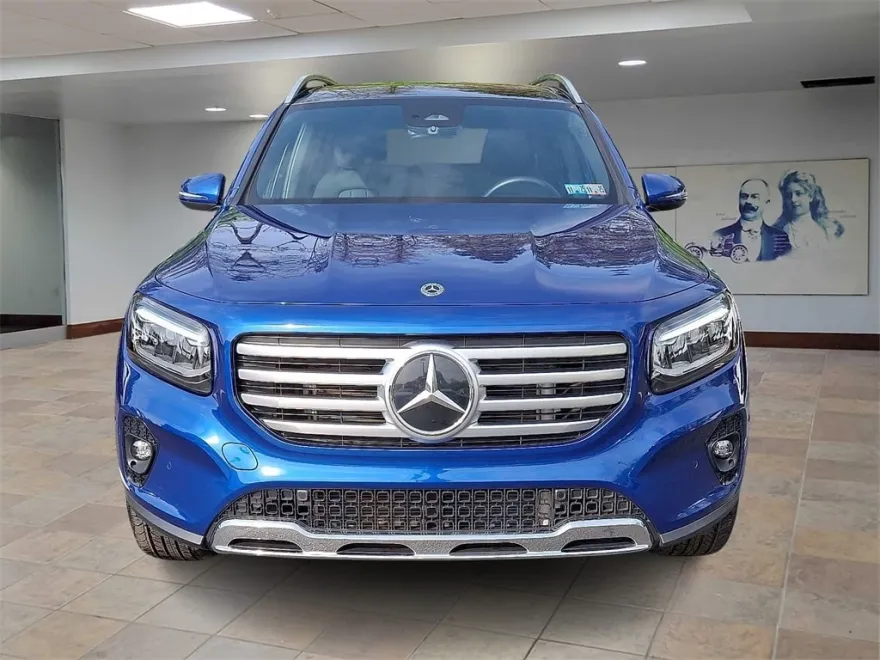 2024 Mercedes Benz GLB 250 photo 1