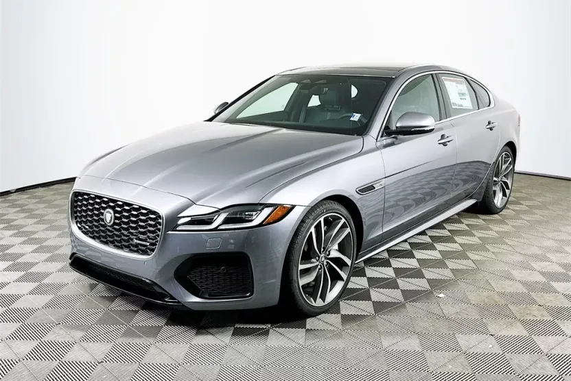 2024 Jaguar XF P300 R-Dynamic SE photo 1