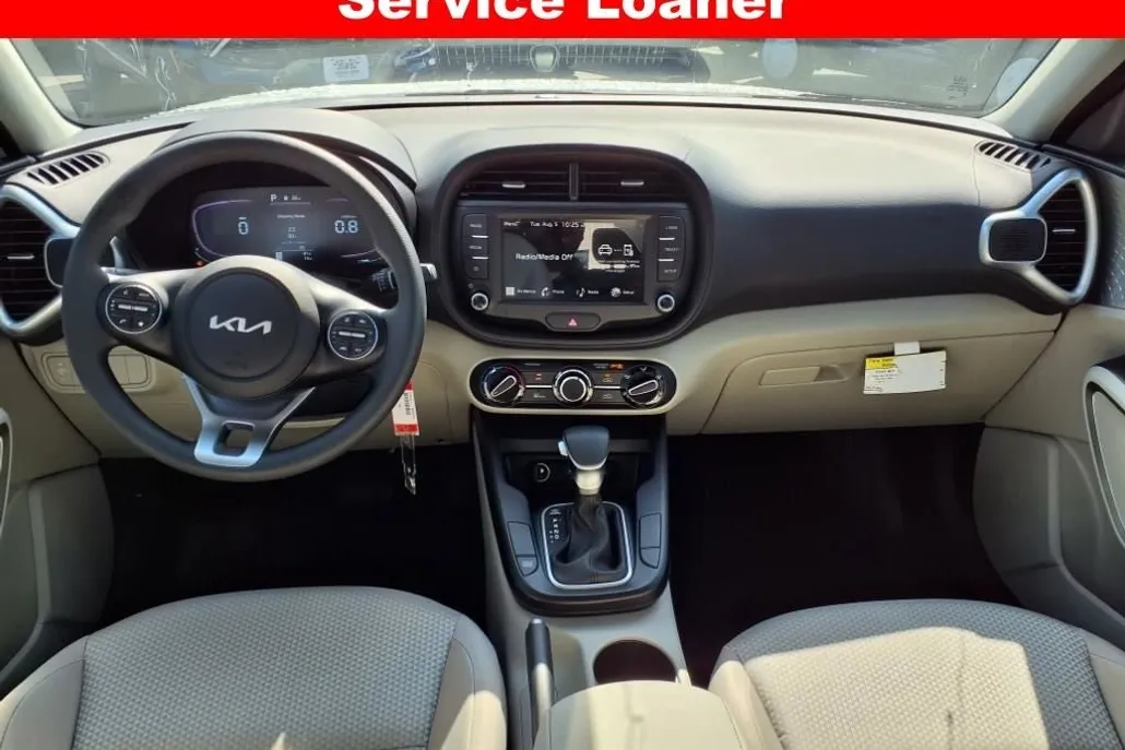 2025 Kia Soul LX photo 1