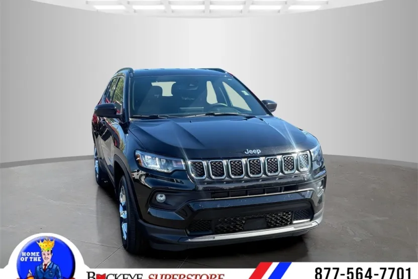 2023 Jeep Compass Latitude Lux photo 1