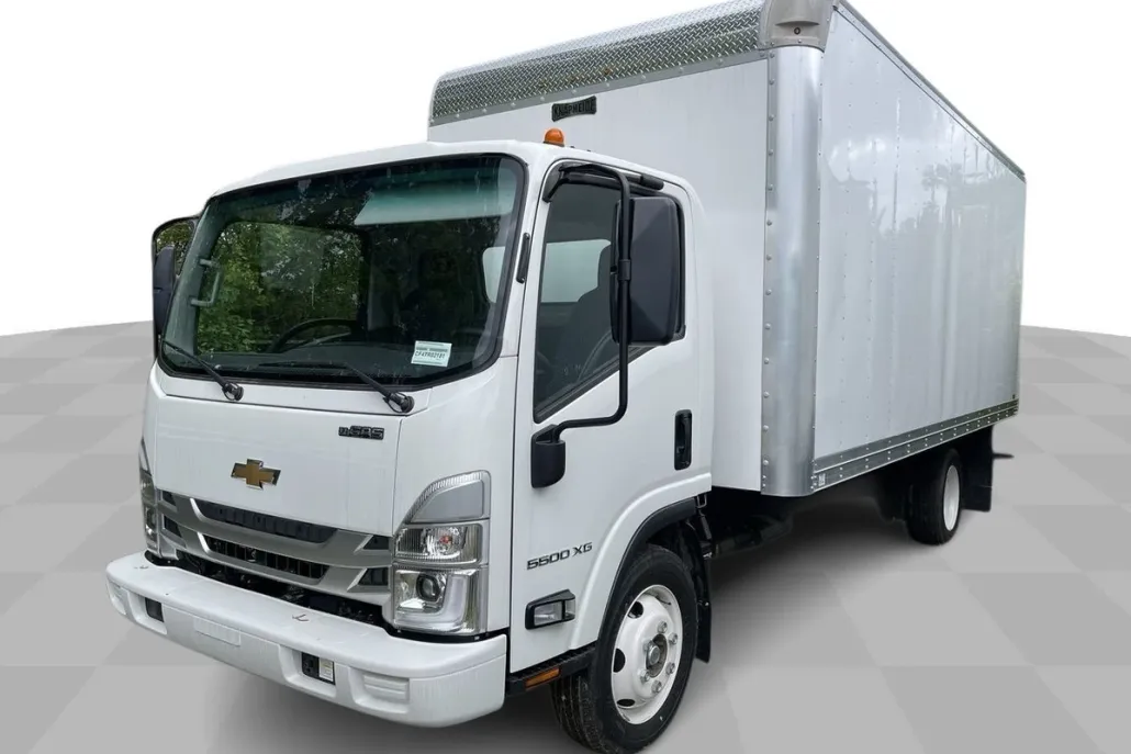 2024 Chevrolet Silverado photo 1