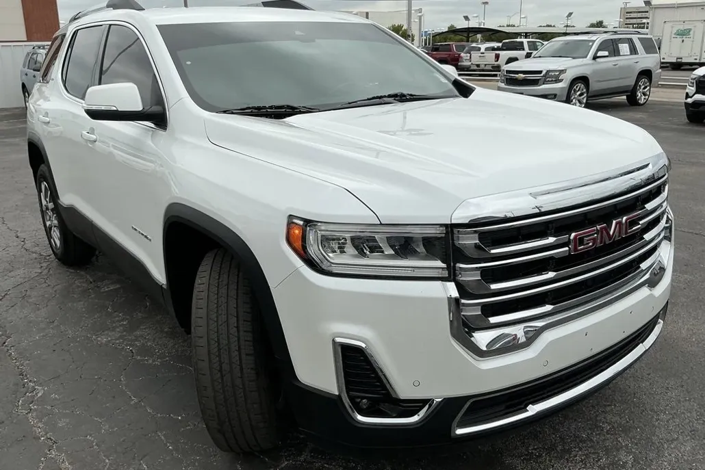 2022 Gmc Acadia SLT photo 1