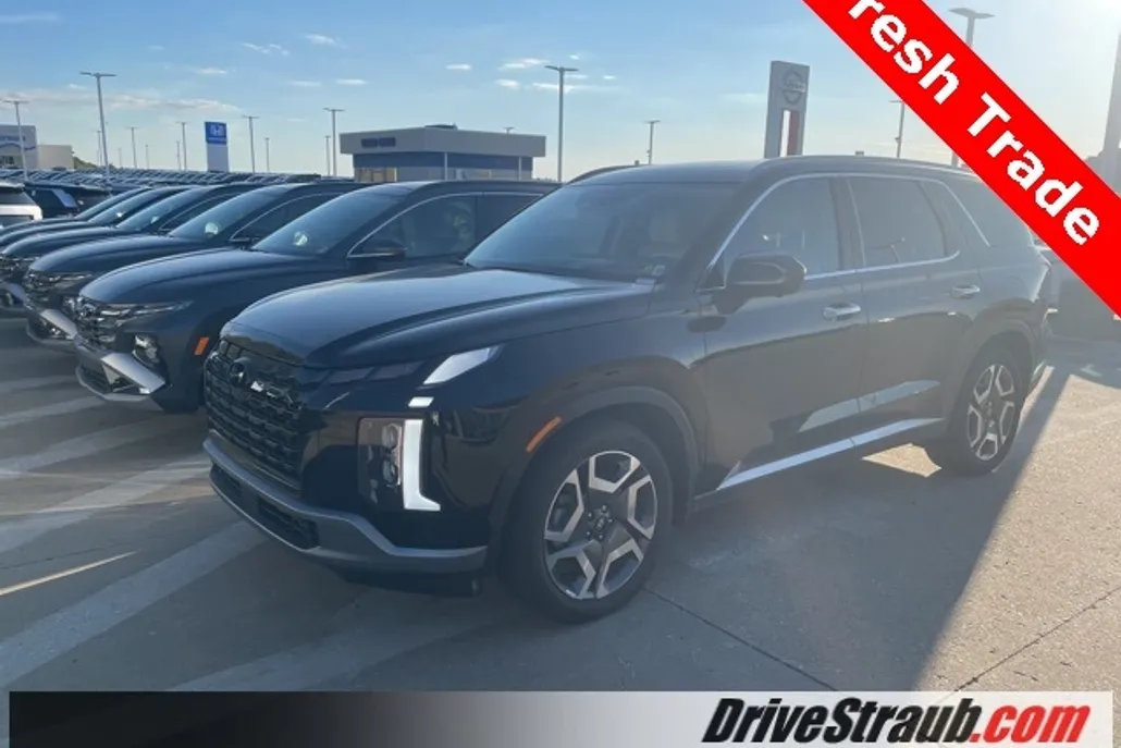 2025 Hyundai Palisade Limited photo 1