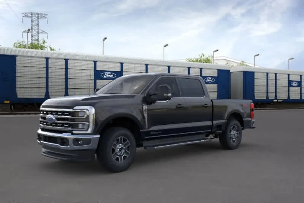 2025 Ford F-350 Lariat photo 1